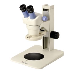Microscópio Estereoscópico Binocular Zoom de 0,7X até 3X Aumento 7 X 30X e Iluminação Refletida 8W Fluorescente